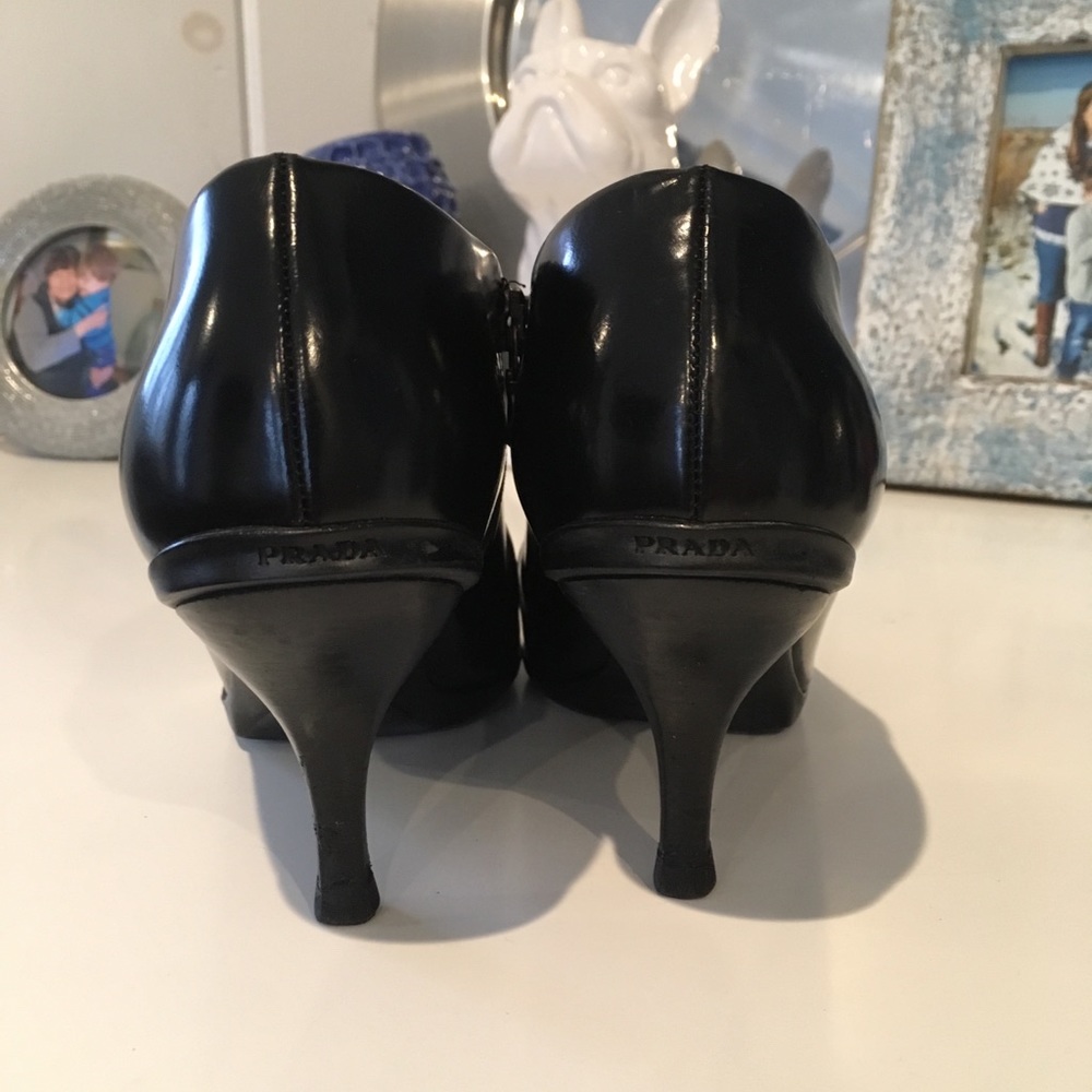 Black PRADA anklets size 35